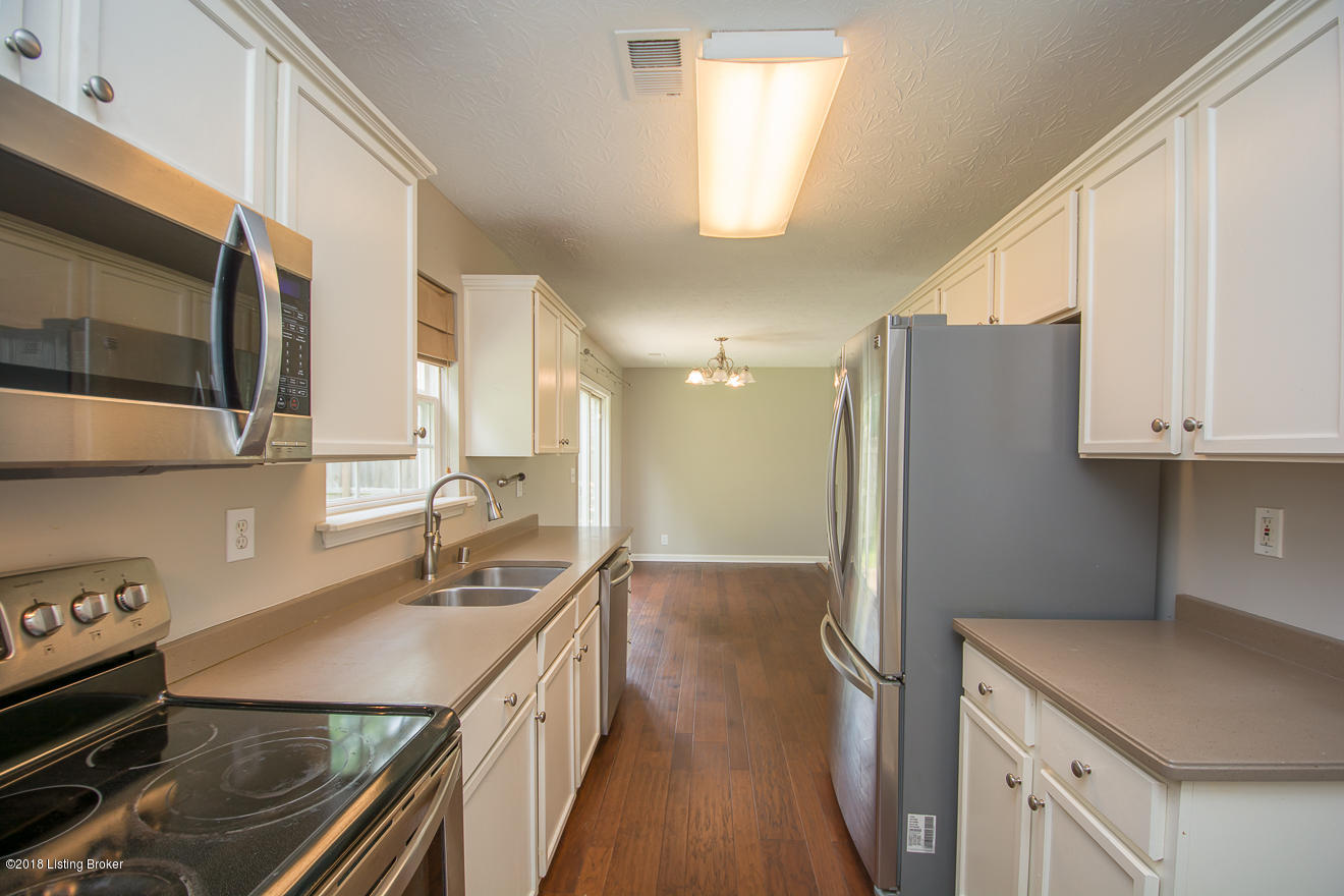 6505 Harrogate Road Louisville, KY 40229 - Photo 10 of 29 Kitchen view