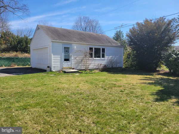 $550,000 | 11 Tenby Road, Havertown, PA 19083