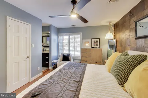 $409,800 | 9566 Fern Hollow Way, Gaithersburg, MD 20886