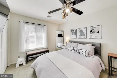 $409,800 | 9566 Fern Hollow Way, Gaithersburg, MD 20886