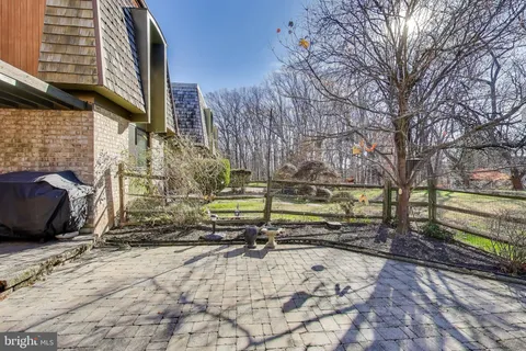 $409,800 | 9566 Fern Hollow Way, Gaithersburg, MD 20886