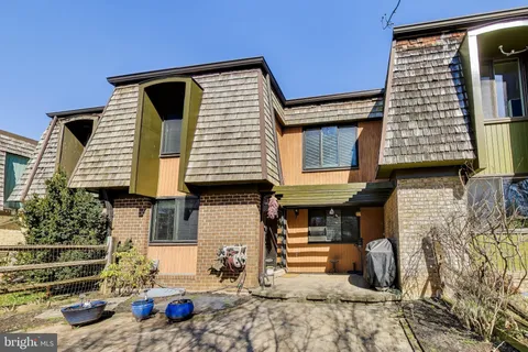 $409,800 | 9566 Fern Hollow Way, Gaithersburg, MD 20886