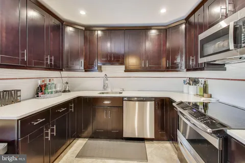 $409,800 | 9566 Fern Hollow Way, Gaithersburg, MD 20886