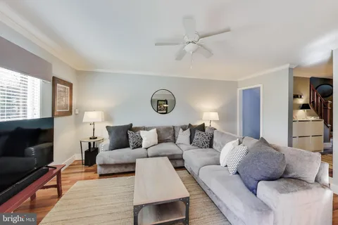 $409,800 | 9566 Fern Hollow Way, Gaithersburg, MD 20886