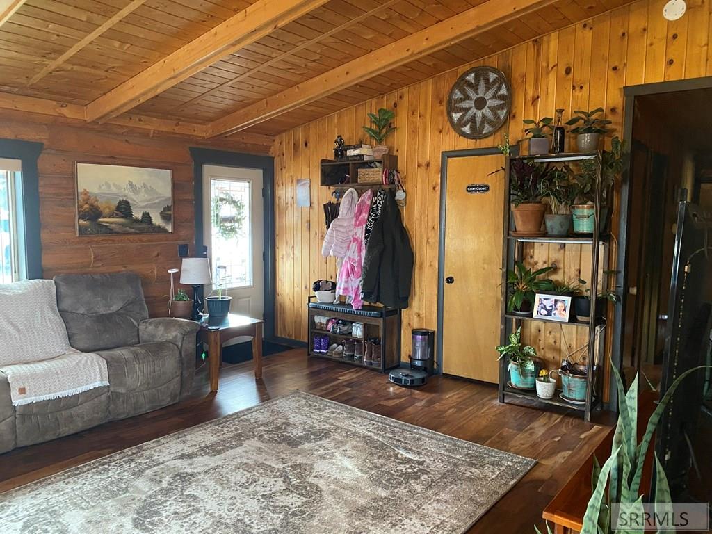 252 Summit Circle Challis, ID 83226 - Photo 13 of 51