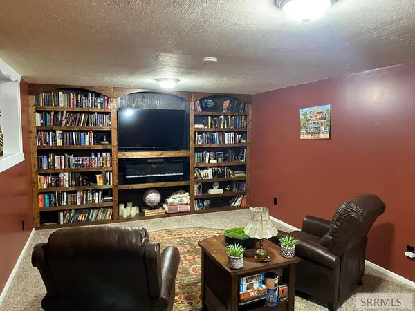 $425,000 | 252 W Summit Circle, Challis, ID 83226