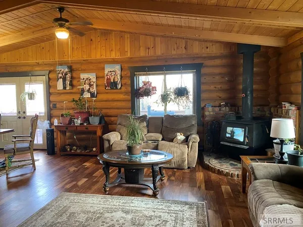 $425,000 | 252 W Summit Circle, Challis, ID 83226