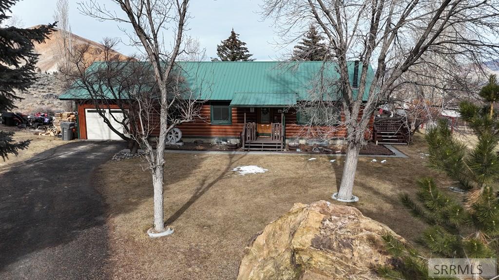 252 Summit Circle Challis, ID 83226 - Photo 4 of 51