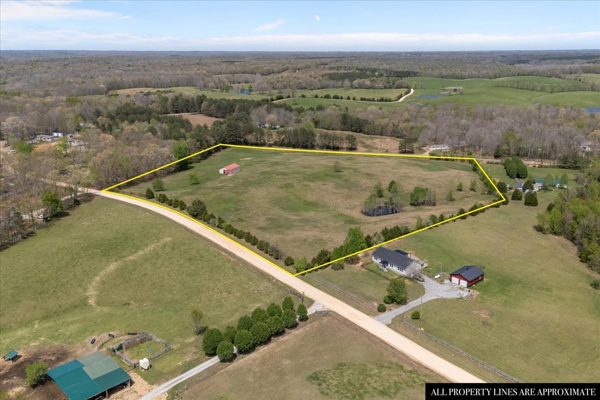 1849 Humphreys Co Line Road Dickson, TN 37055 - Photo 19 of 40 Gallery Image 19