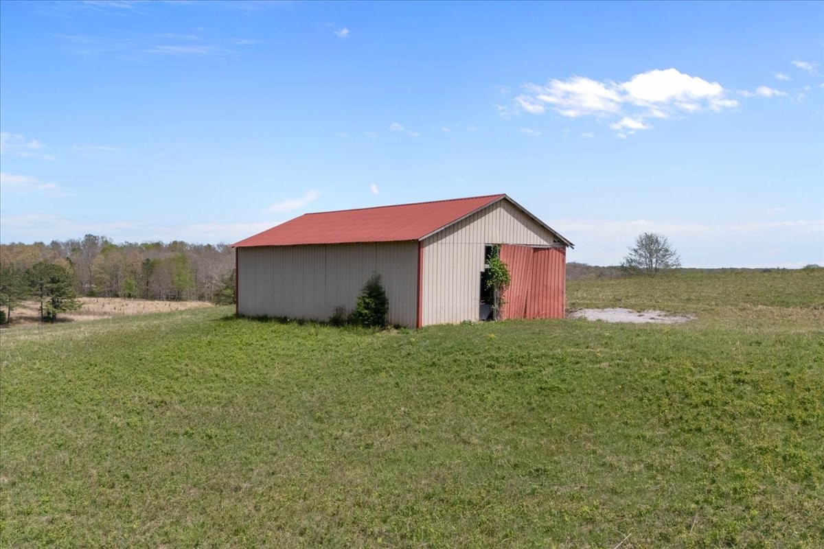 1849 Humphreys Co Line Road Dickson, TN 37055 - Photo 3 of 40 Gallery Image 3