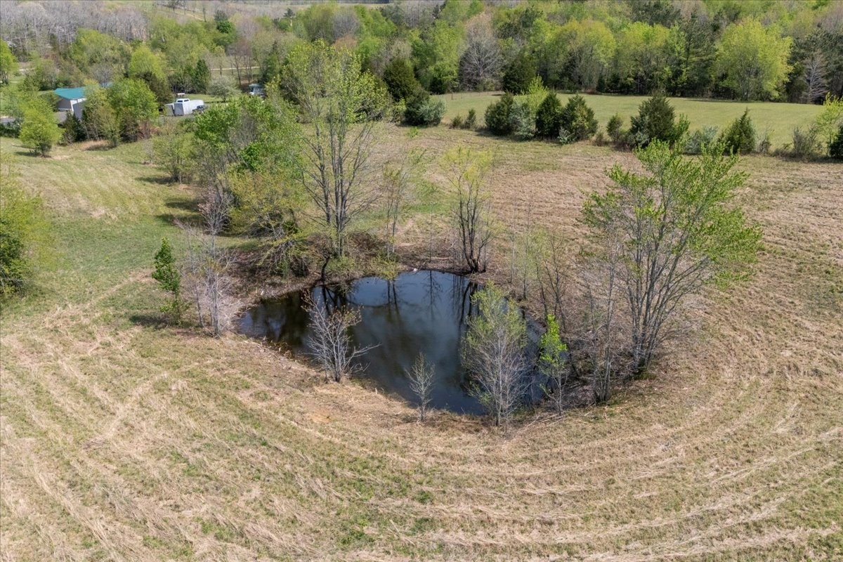 1849 Humphreys Co Line Road Dickson, TN 37055 - Photo 9 of 40 Gallery Image 9