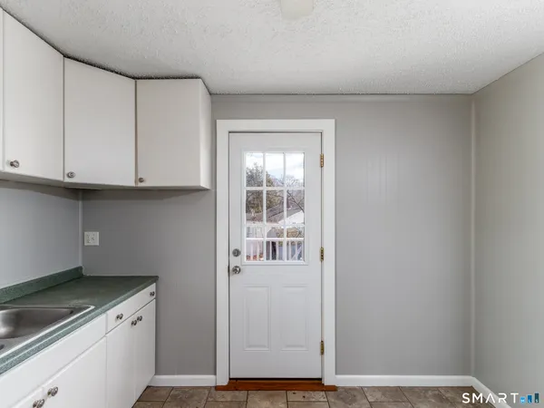 $1,650 | 969 South Main Street, Southington, CT 06479