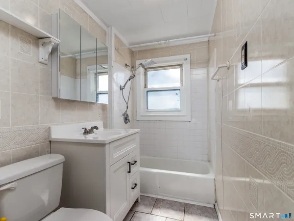 $1,650 | 969 South Main Street, Southington, CT 06479