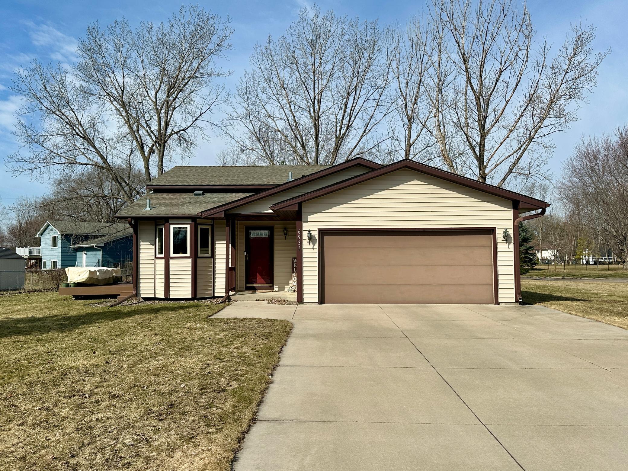 6933 Sumac Court Centerville, MN 55038 - Photo 2 of 35