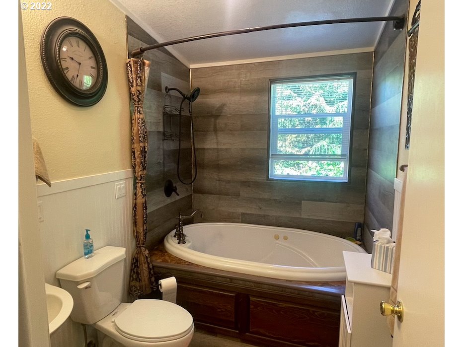 615 Bonneville Road Lakeside, OR 97449 - Photo 13 of 19 Gallery Image 13
