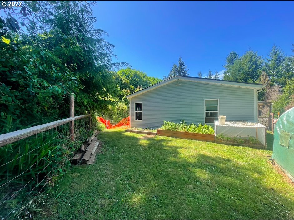 615 Bonneville Road Lakeside, OR 97449 - Photo 16 of 19 Gallery Image 16