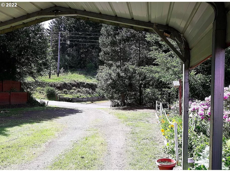 615 Bonneville Road Lakeside, OR 97449 - Photo 2 of 19 Gallery Image 2