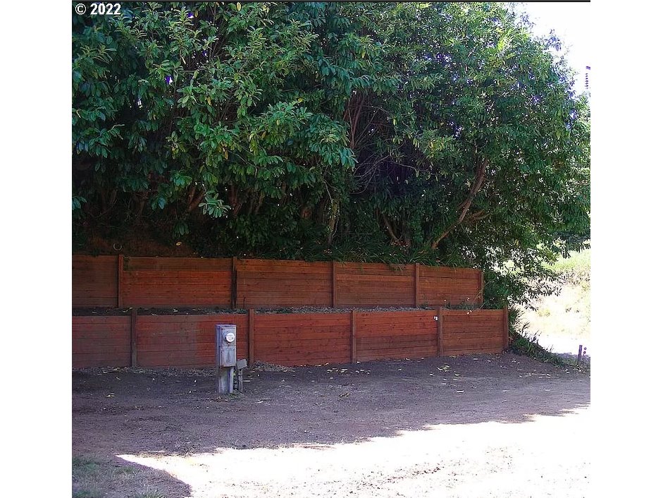 615 Bonneville Road Lakeside, OR 97449 - Photo 5 of 19 Gallery Image 5