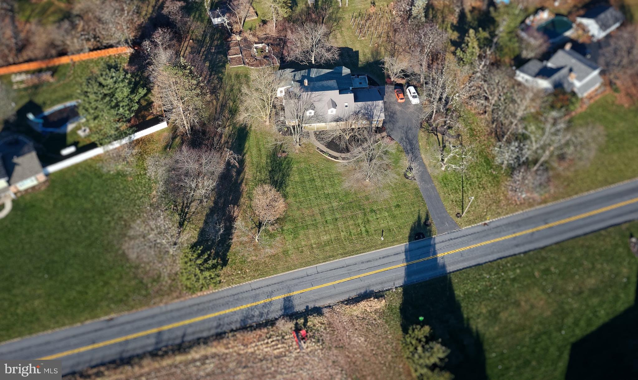 7724 Locust Valley Road Coopersburg, PA 18036 - Photo 40 of 43 Aerial view above