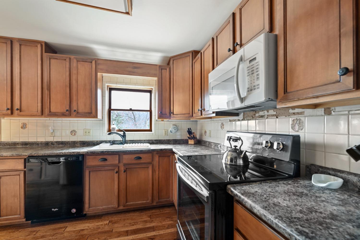 4928 Downey Ridge Road Dillsboro, IN 47018 - Photo 4 of 53