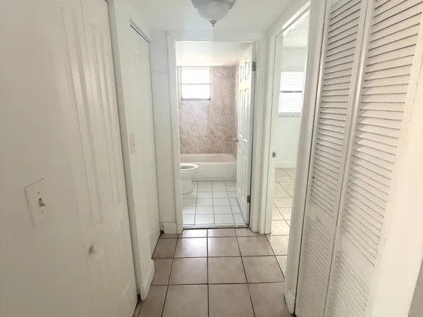 $2,200 | 8075 Northwest 7th Street, Unit 402, Miami, FL 33126