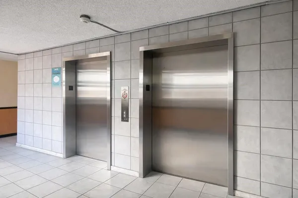 $2,200 | 8075 Northwest 7th Street, Unit 402, Miami, FL 33126