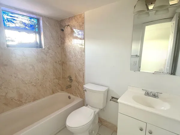 $2,200 | 8075 Northwest 7th Street, Unit 402, Miami, FL 33126