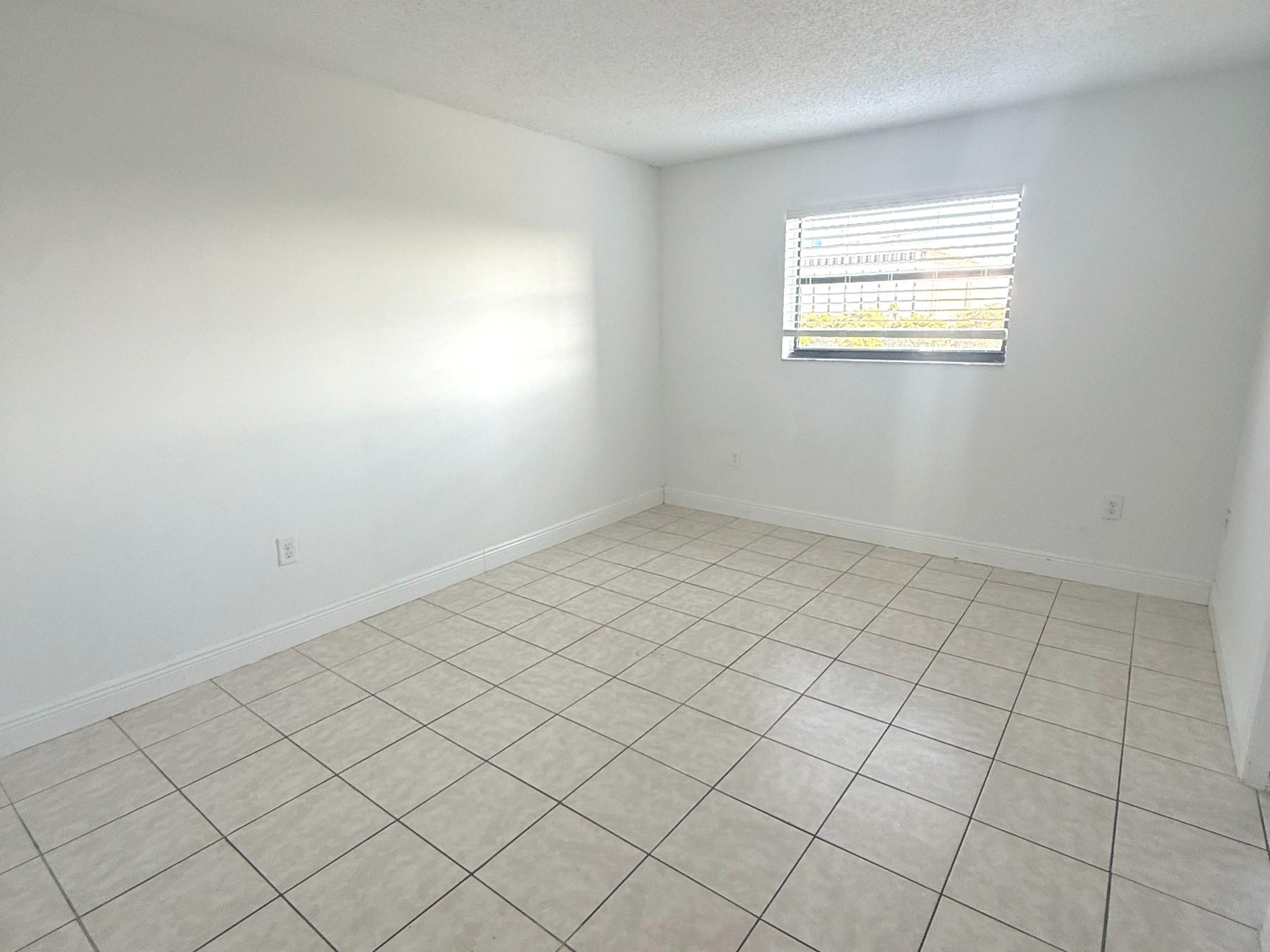 8075 Northwest 7th Street, Unit 402 Miami, FL 33126 - Photo 8 of 18 Photo 8
