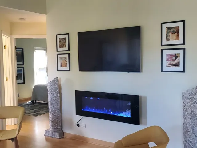 $2,600 | 213 Old Oak Drive, Unit 213, Buffalo Grove, IL 60089