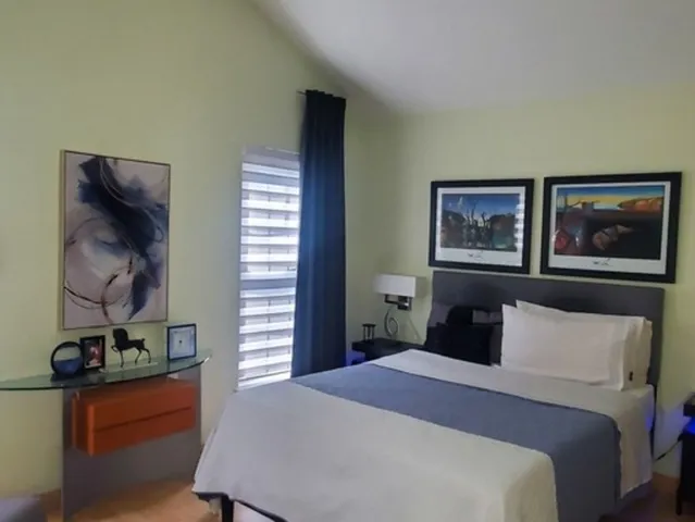 $2,600 | 213 Old Oak Drive, Unit 213, Buffalo Grove, IL 60089