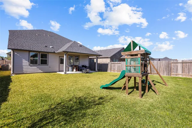 $369,000 | 3039 Daw Boardwalk Drive, La Porte, TX 77571