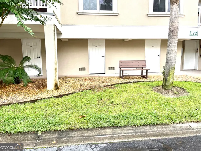 a house view with a outdoor space