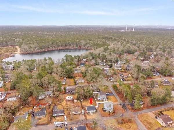 $425,000 | 99 Lake Avenue, Wareham, MA 02538