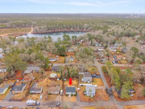 $425,000 | 99 Lake Avenue, Wareham, MA 02538