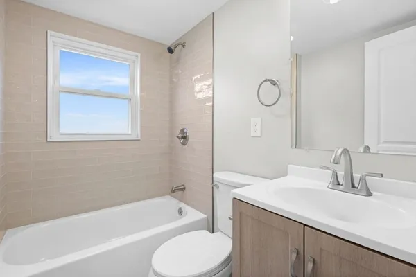 $425,000 | 99 Lake Avenue, Wareham, MA 02538