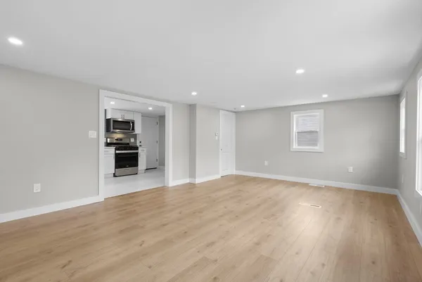 $425,000 | 99 Lake Avenue, Wareham, MA 02538