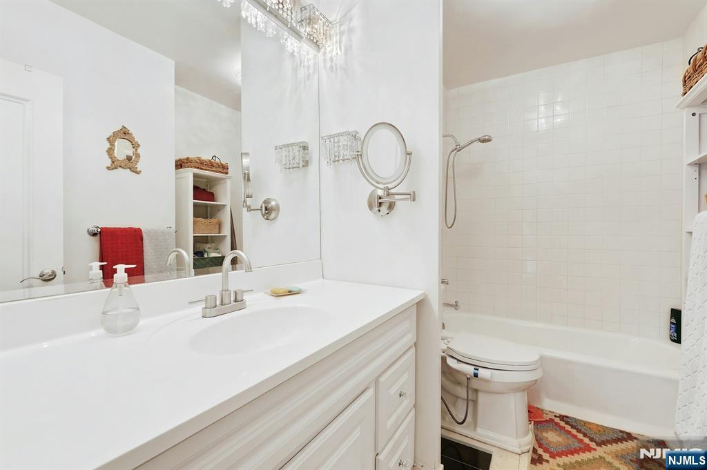 6 Horizon Road, Unit 2207 Fort Lee, NJ 07024 - Photo 26 of 42