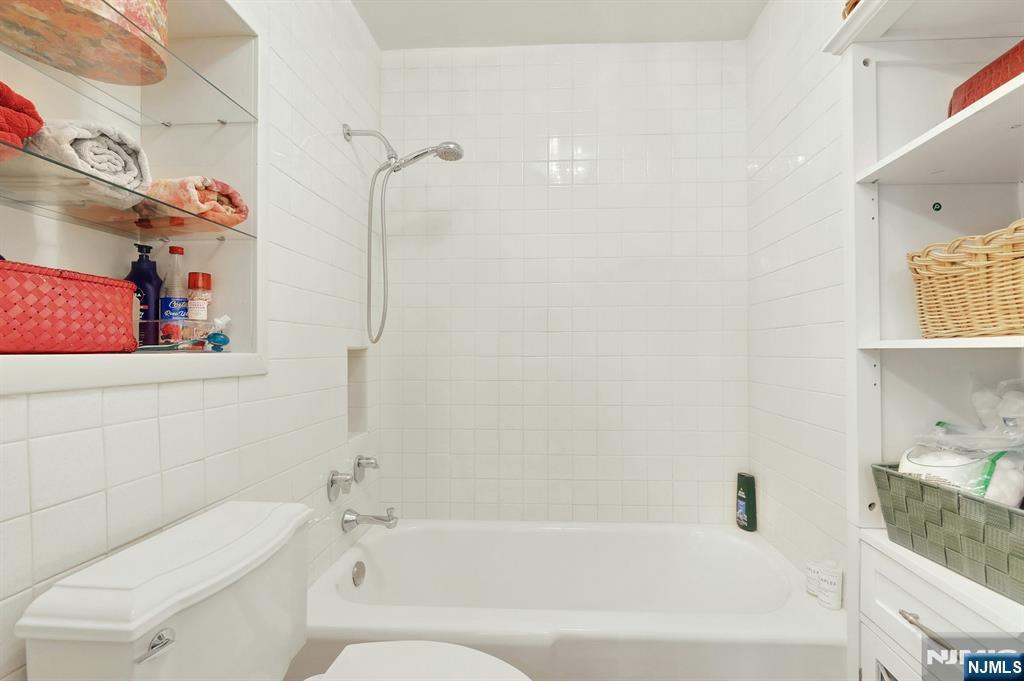 6 Horizon Road, Unit 2207 Fort Lee, NJ 07024 - Photo 27 of 42