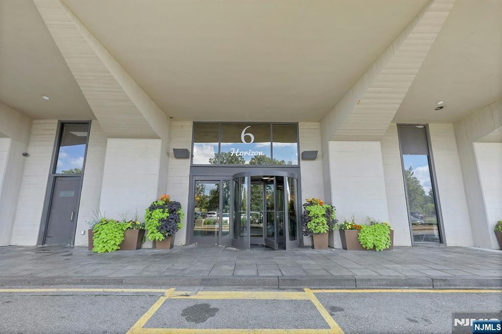 6 Horizon Road, Unit 2207 Fort Lee, NJ 07024 - Photo 29 of 42