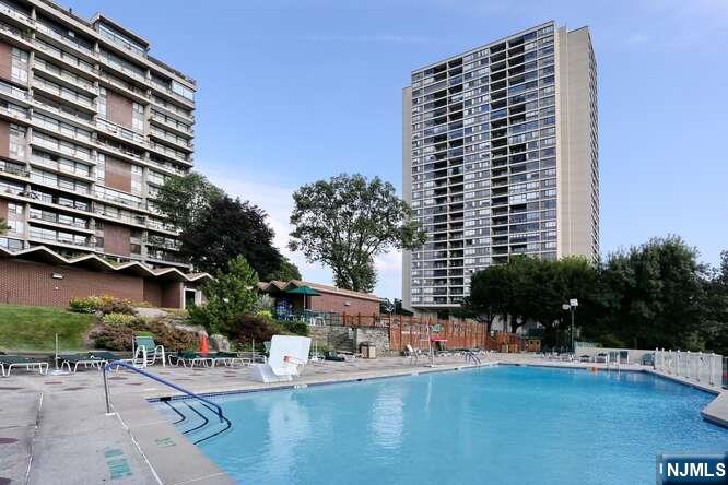 6 Horizon Road, Unit 2207 Fort Lee, NJ 07024 - Photo 34 of 42