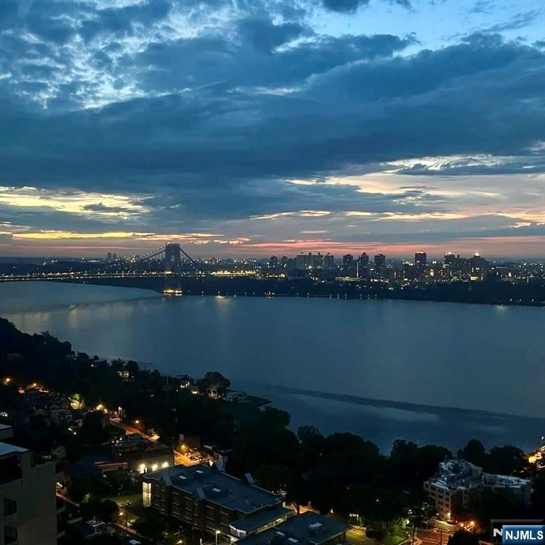 6 Horizon Road, Unit 2207 Fort Lee, NJ 07024 - Photo 4 of 42