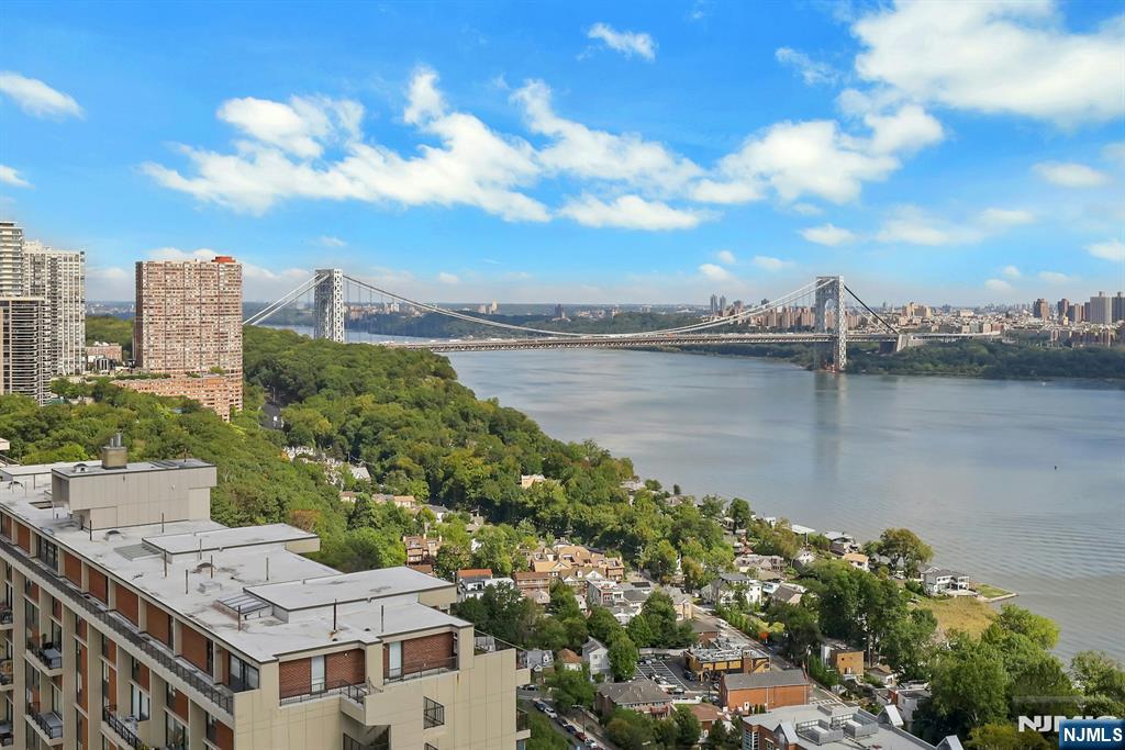 6 Horizon Road, Unit 2207 Fort Lee, NJ 07024 - Photo 10 of 42