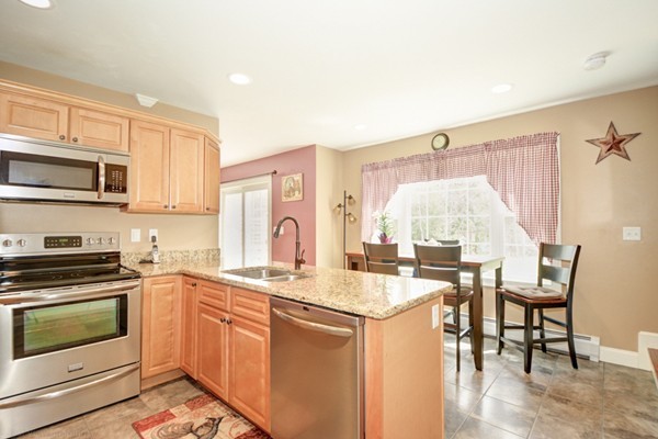 36 Cranberry Meadow Road Charlton, MA 01507 - Photo 5 of 30 Gallery Image 5