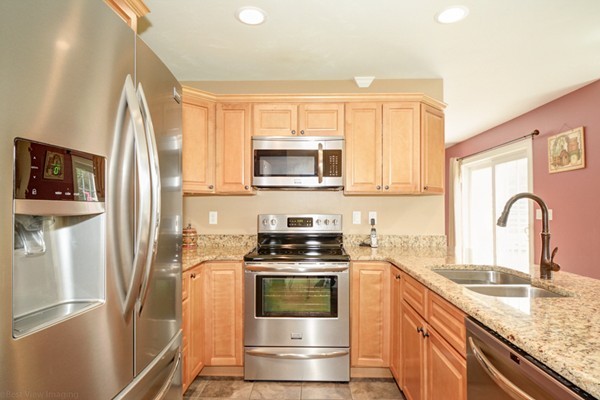 36 Cranberry Meadow Road Charlton, MA 01507 - Photo 7 of 30 Gallery Image 7