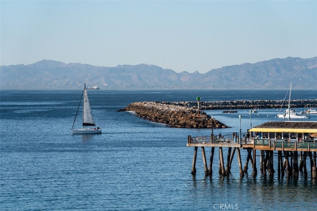 615 Esplanade, Unit 407 Redondo Beach, CA 90277 - Photo 40 of 45 a view of a chairs and table on the terrace
