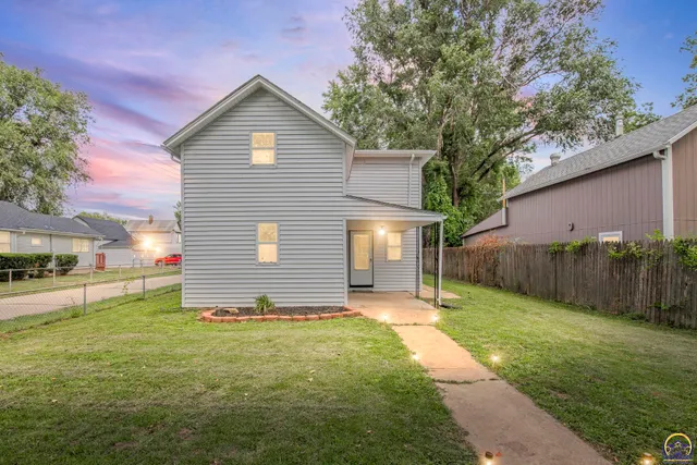 $184,900 | 1934 Northwest Polk Street, Topeka, KS 66608
