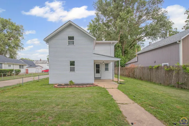 $184,900 | 1934 Northwest Polk Street, Topeka, KS 66608