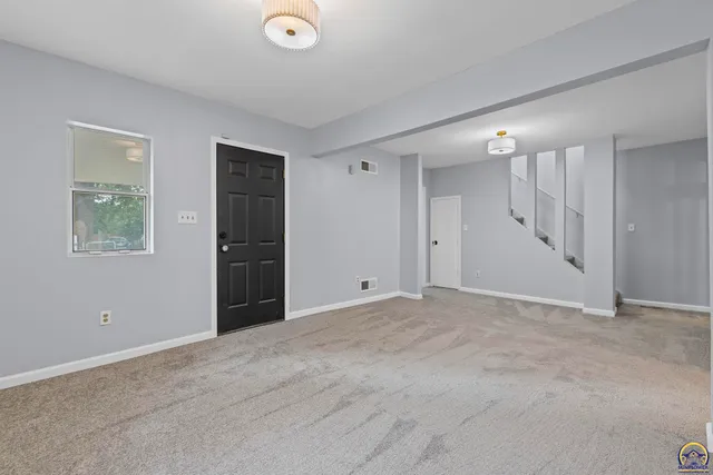 $184,900 | 1934 Northwest Polk Street, Topeka, KS 66608