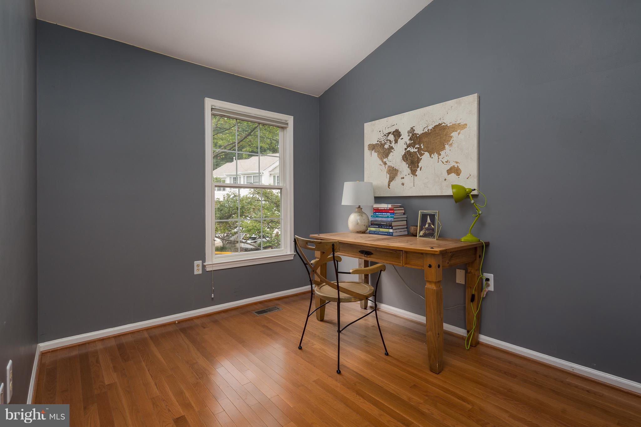 11284 Fairwind Way Reston, VA 20190 - Photo 20 of 29 Bedroom 3