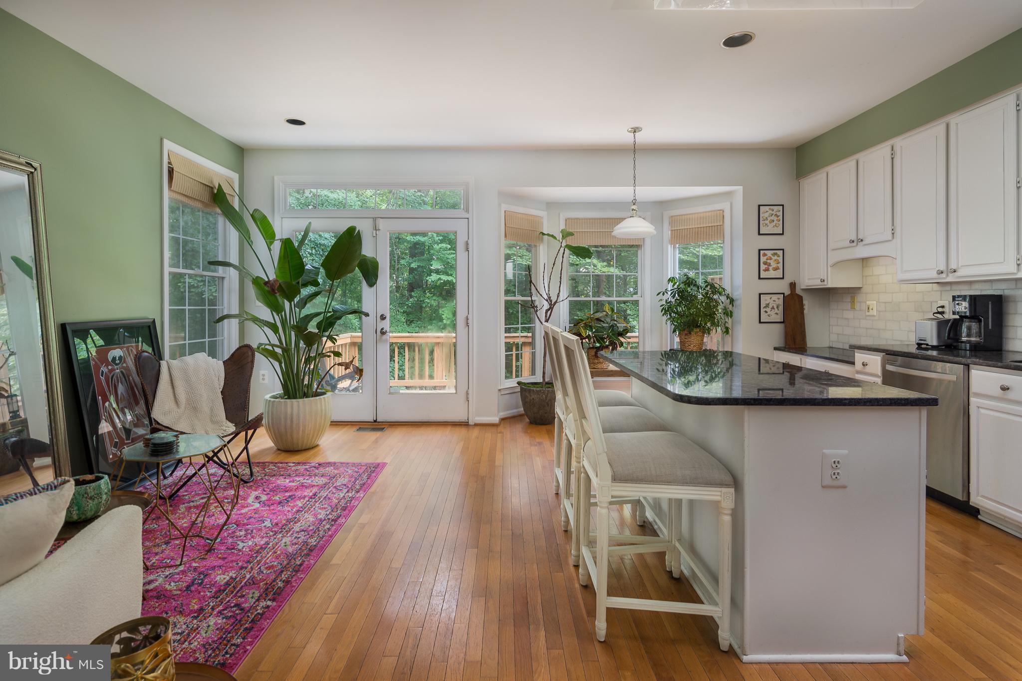 11284 Fairwind Way Reston, VA 20190 - Photo 5 of 29 Kitchen